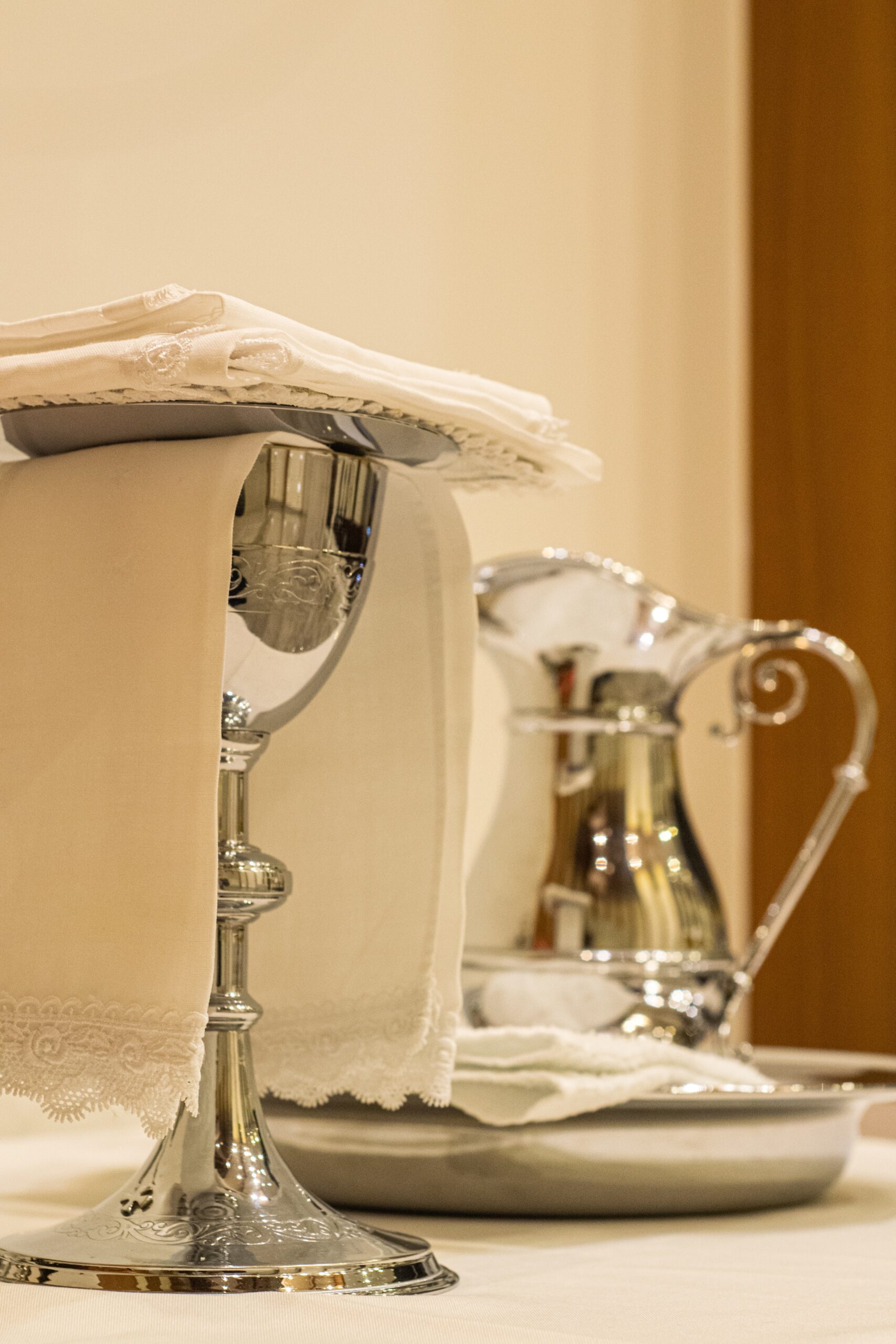 OFRECER MISAS POR LOS DIFUNTOS